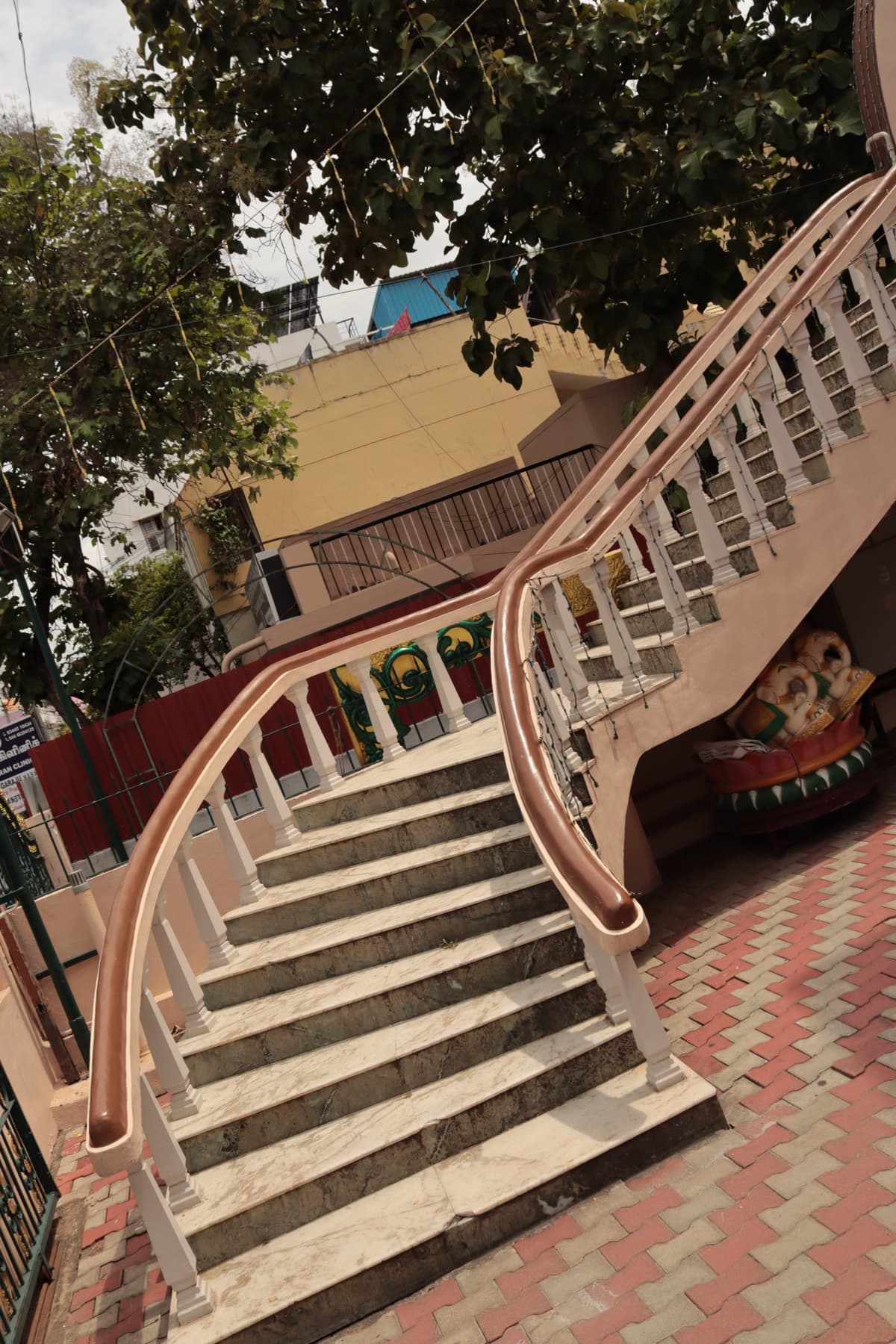 Staircase leading up to the mahal hall